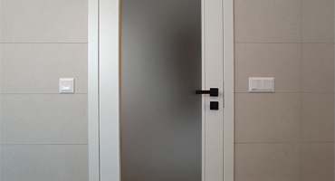 Bezfalcové dvere Hörmann – biely lak RAL 9016